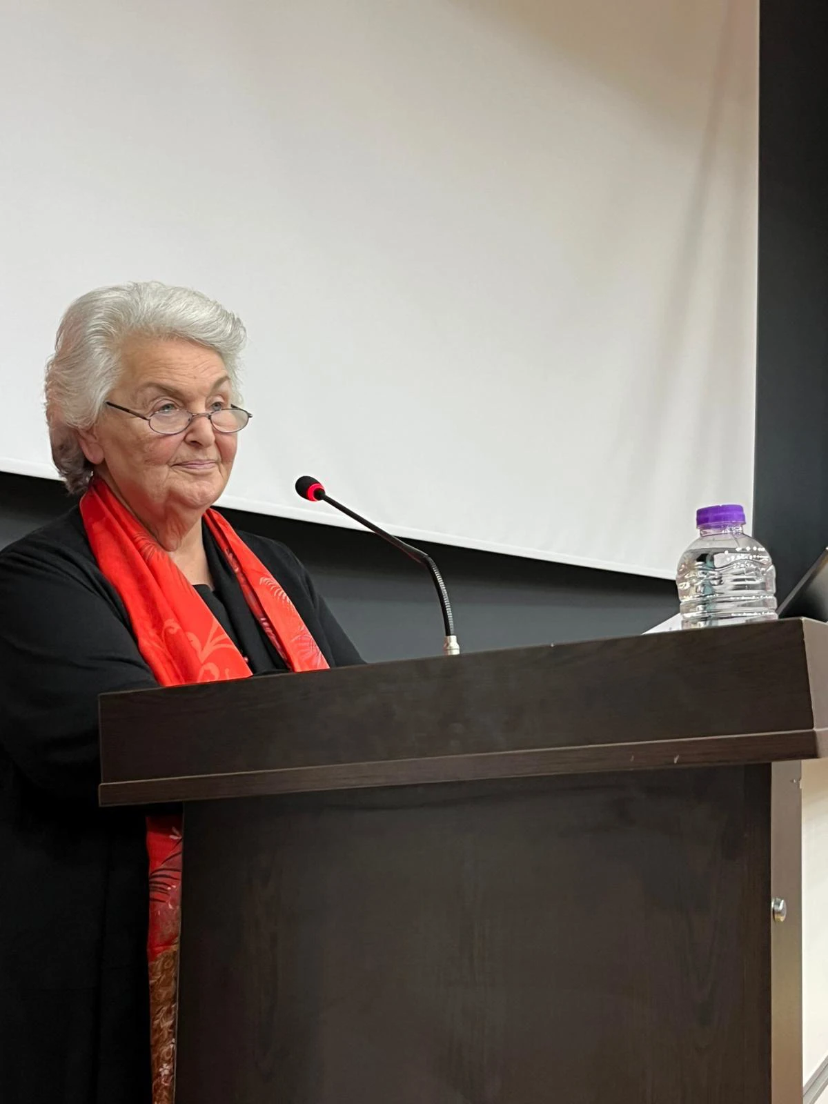 “Gel Ey Aşk!”  Sanatsal Eserinin Tanıtımı ve İlk Gösterimi